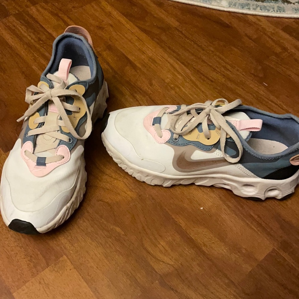 Nike shoes